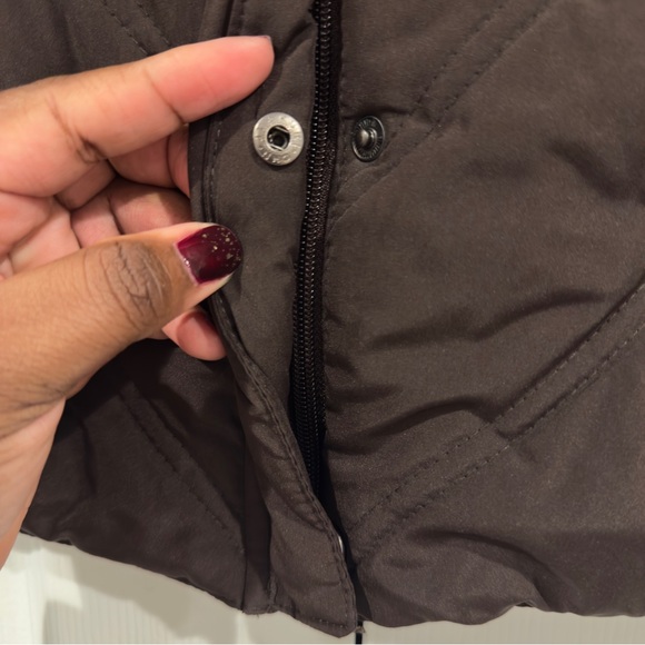 Daisy Fuentes Lightweight Puffer Vest Chocolate Brown Size Junior XL - Picture 5 of 9